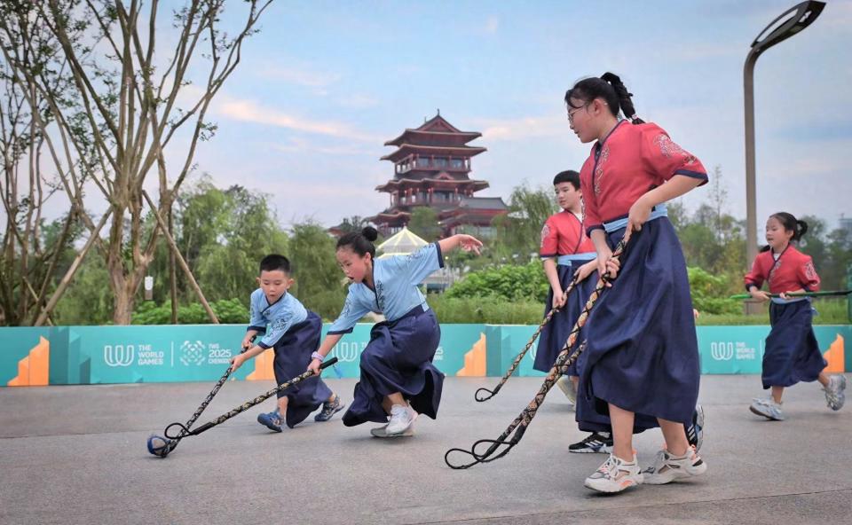 体育舞蹈快闪:街头文化的新风尚的简单介绍 体育舞蹈快闪:街头文化的新风尚的简单介绍
