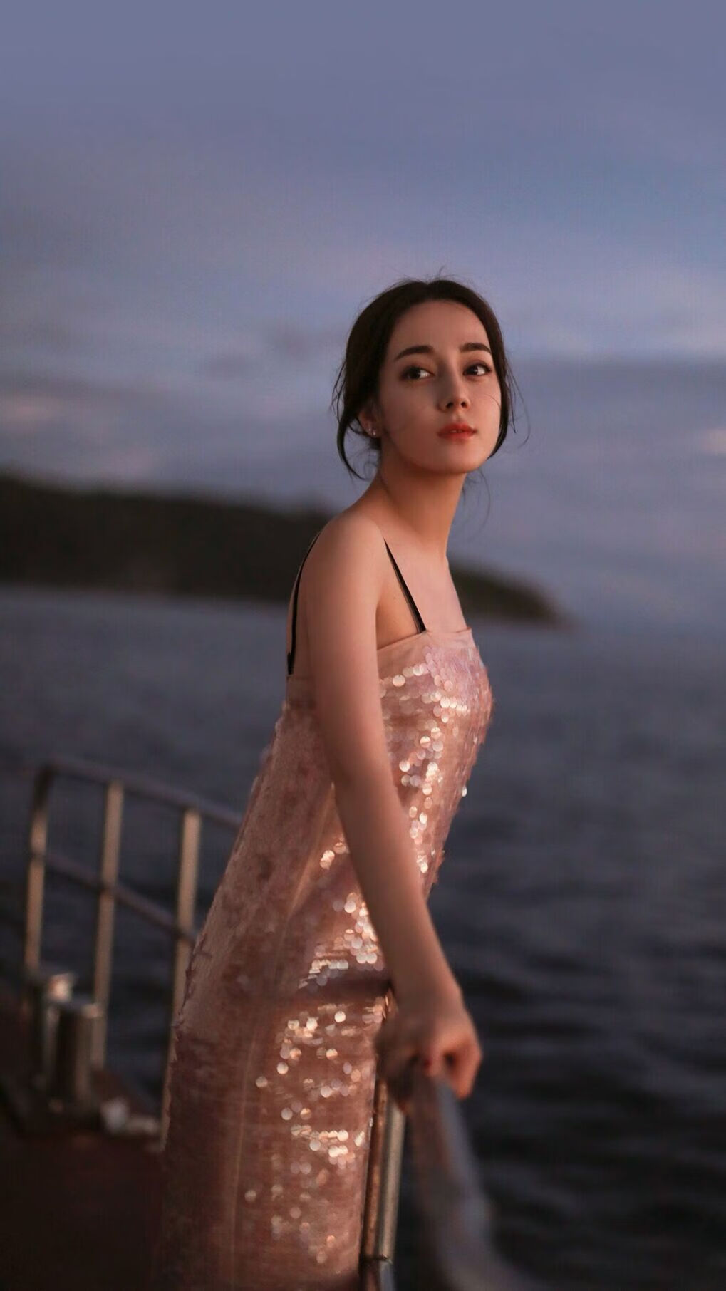 “漂移舞者:弯道飞舞的速度艺术”,弯道漂移技巧视频教程