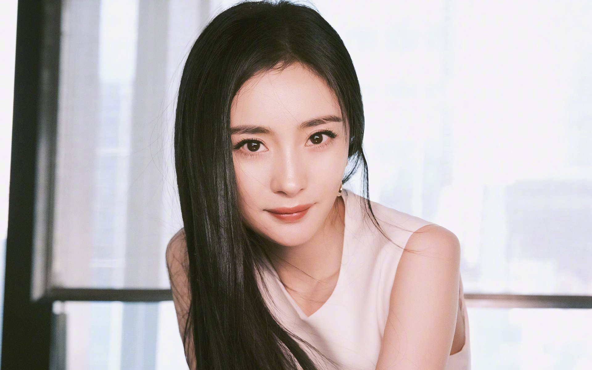 意甲赛场上一场比赛因球迷冲突暂停,意甲本轮比赛结果